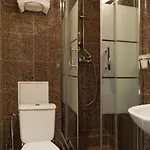 Americain Hotel 2*